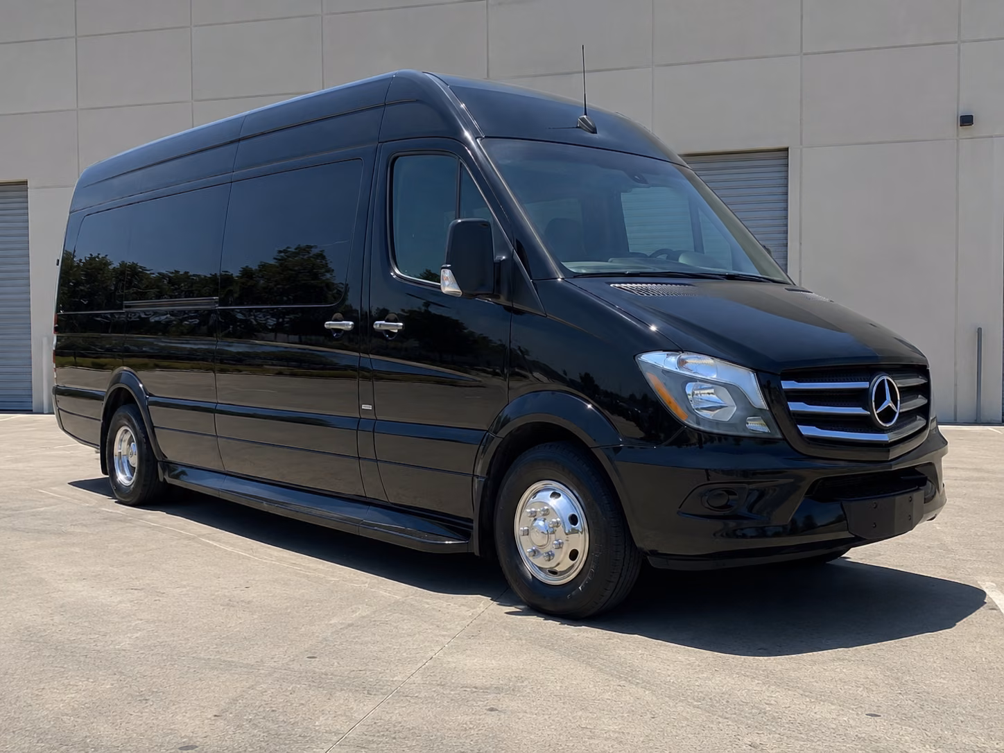 18 passenger sprinter van